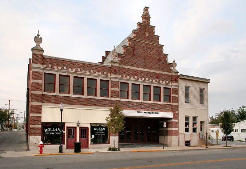 Bellefontaine - Holland Theatre - Heritage Ohio : Heritage Ohio