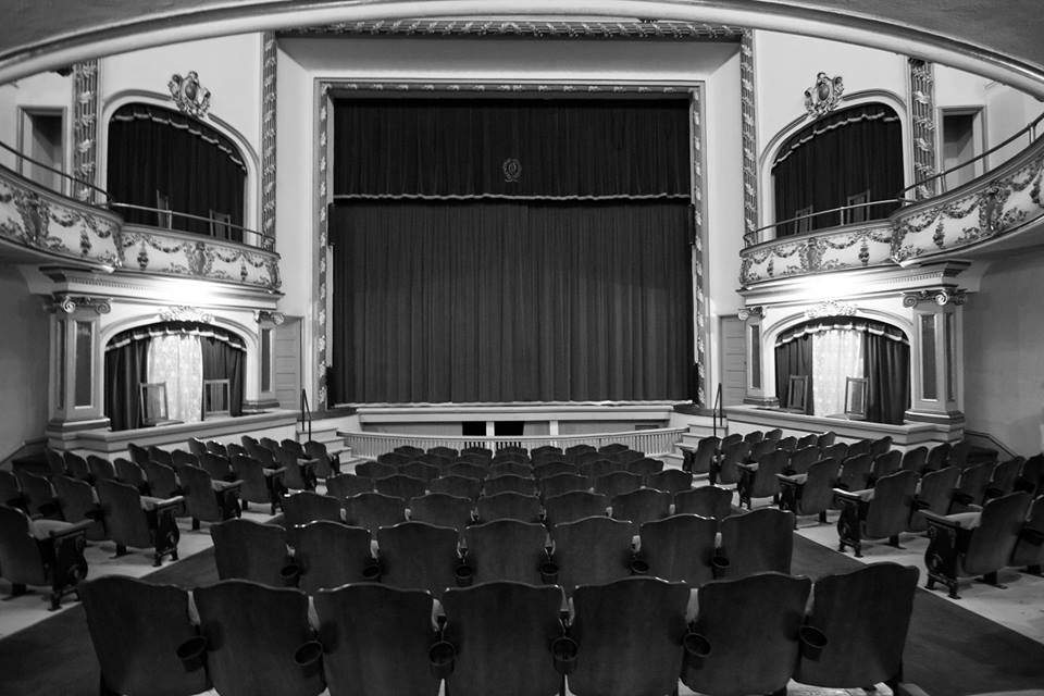 Best Historic Theatres in Ohio - The Historic Ohio Theater Loudonville