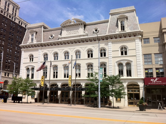 Best Historic Theatres in Ohio - The Victoria Theater in Dayton