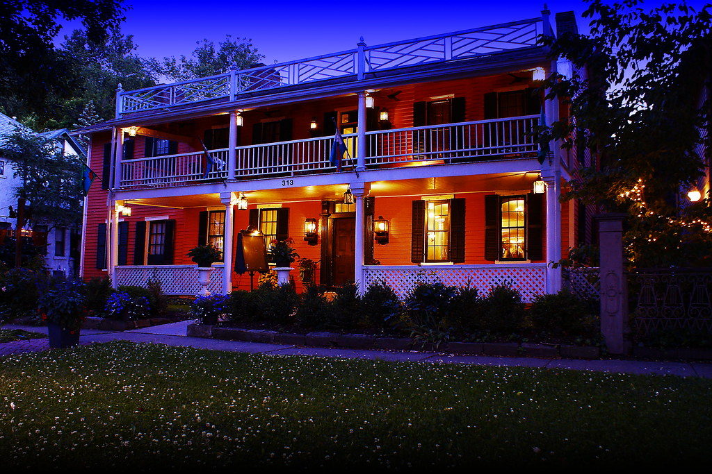 Buxton Inn at night